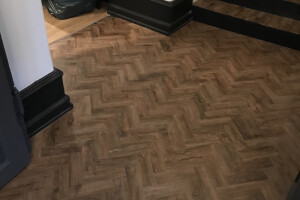 MERYTON GROUP OÜ Põrandatööd