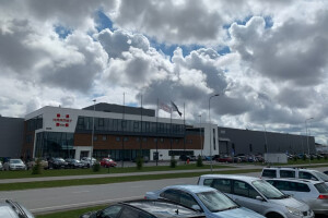 AIJ Group OÜ Katusetööd, tööstuspindade lamekatused, tööstushoonete lamekatused, lamekatuse ehitus