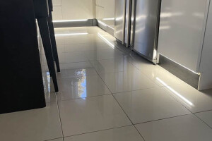 Arksmer OÜ Plaatimistööd, köögi plaatimine, põrand, plaat