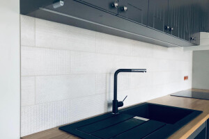 AIDRENTAL OÜ Plaatimistööd