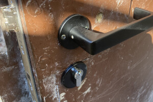 Lehtla Lukud OÜ Uste- ja akende paigaldus