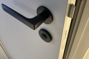 Lehtla Lukud OÜ Uste- ja akende paigaldus