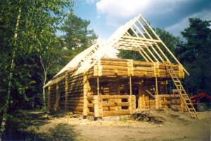 Pupsi AZ OÜ Palkmajad, palkmajade ehitus, katusetööd