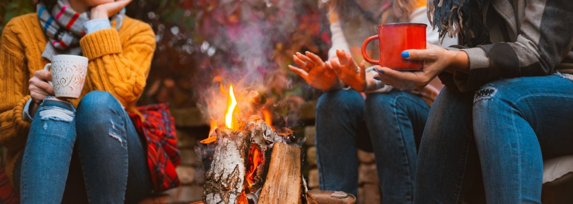 sügis, koduhoov, lõkkease, lõkkealus, välikamin, välimööbel, terrassimööbel