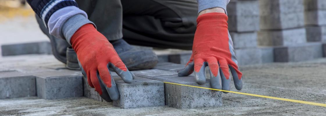tänavakivide paigaldamise hind, tänavakivide paigaldamise hind 2024, sillutise paigaldamise hind, kui palju maksab tänavakivi paigaldamine, tänavakivide paigaldus, tänavakivi paigalduse hind 2023, ehituse hinnatõus
