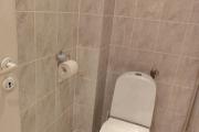 WC - külmavee torustik seinal näha kus..jpg