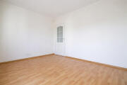 room_no_bed_clean.jpg
