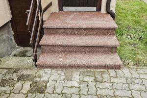 Betoontrepi katmine pesubetoonplaatidega Tallinnas-6.JPG