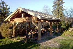 6 Varjualune aiaga Niitväljal.jpg