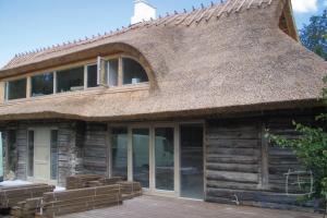 viking-fotod_Page_54-viking aknad,uksed välja.jpg