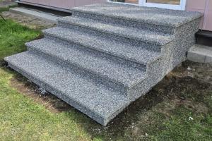 Pesubetoonplaatide paigaldus-9.JPG