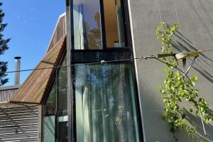 Kinnise klaaspaketi asemele avatava akna tegemine, pärast.jpg