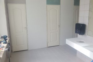 WC bokside rekonstrueerimine koolis.jpg