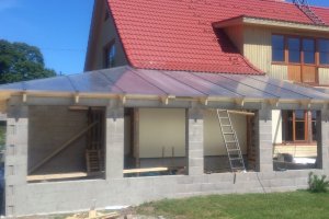 Eramu Tabasalus - 50mm paksusest polükarbonaadist katus.jpg