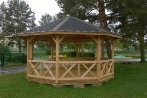 Betty18 lasteaias.jpg