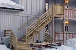 Puidust trepi ehitus.jpg