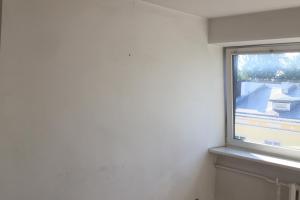 Korteri seinte värvimine ja seintes olevate mõrade taastamine kohtpahteldamisega.JPG