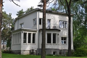 Tallinn, Pärnu mnt 169, fassaadi renoveerimine, tuulekasti ja vihmavee süsteemide paigadamine.jpg