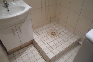 VANNITUBA MUSTAMÄE KORTERMAJAS.JPG