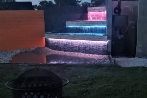 Juga ehitamine basseini kõrvale.jpg