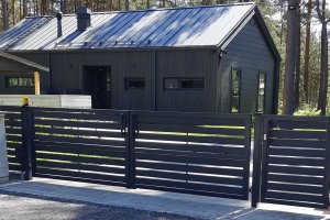 WPC H horisontaallaudis jalg- ja tiibvärav + BFT automaatika  Neemel Harjumaa 1.jpg