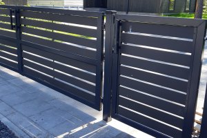 WPC H horisontaallaudis jalg- ja tiibvärav Neemel Harjumaa 1.jpg