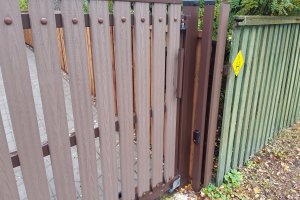 WPC V vertikaallaudis liugvärav + BFT automaatika Nõmme Tallinn Harjumaa 1.jpg