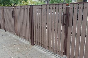 WPC V vertikaallaudis tiib- ja jalgvärav Nõmme Tallinn Harjumaa 2.jpg