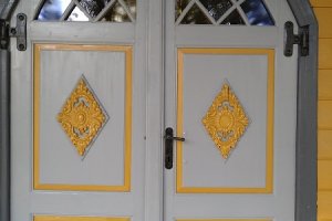 Käru kiriku ukse restaureerimine.JPG