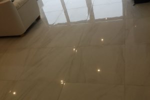 hange 75x75plaat.jpg