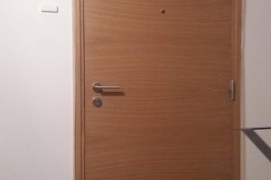 korteri välisuks, kreutswaldi, Tallinn (1).jpg