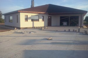 Tartu - Tänavakivi paigaldus + haljastus 3.jpg