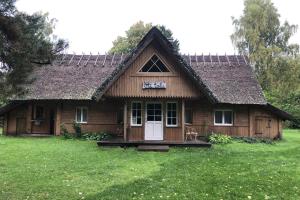 Oti talu eestvaade.jpg