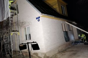 Aknasilluste uuesti ehitamine ja fassaadi remont.jpg