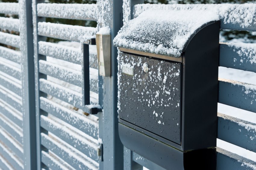 lukustatav postkast, kuidas valida postkasti, postkasti kinnitamine, postkasti valik, metallpostkast, metallist postkast, roostevabast terasest, integreeritud postkast