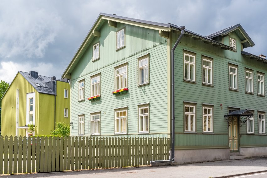 puitfassaad, välisvoodrilaud, voodrilaud, kiudtsement voodrilaud, plastikvoodrilaud, puidust voodrilaud, puidust voodrilaua paigaldus, välisvoodrilaua paigaldamine