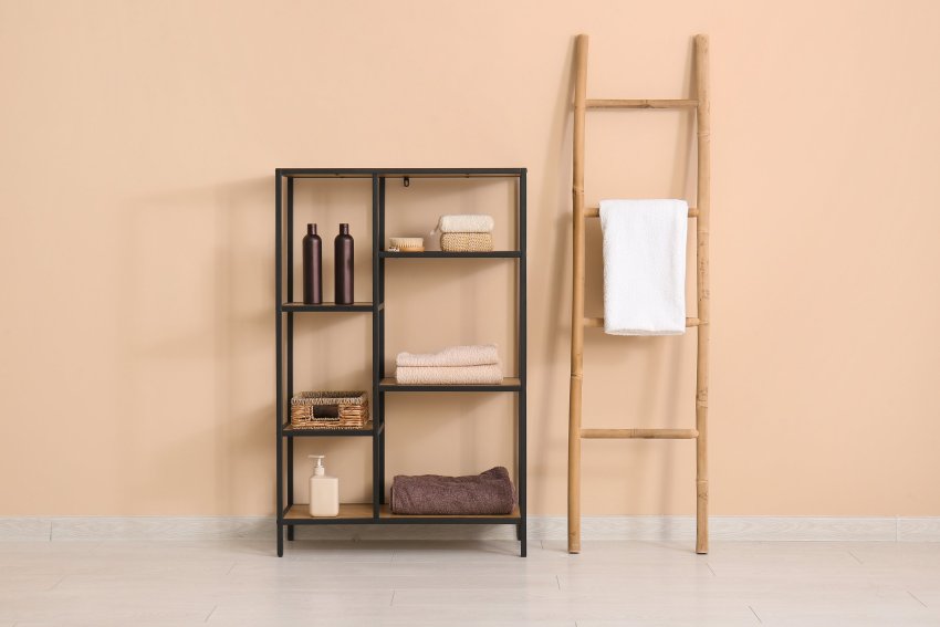 käterätikute hoiustamine, saunalinade hoidmine, hoiustamise lahendused, riiulid, redel, korvid, abilaud, käterätikute korv, riputuskohad, praktiline hoiustamine, hoiustamine väikeses ruumis, kuivatuskohad, stiilne hoiustamine, vannitoa lahendused