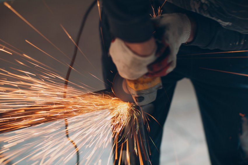 elktritööriistad ohutus, tööriistad ohutus, tööriistade ohutus, kuidas kasutada elektritööriistu, nurklihvija, relakas, kaitseprillid