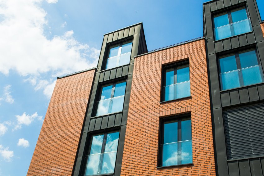 kivifassaad, fassaadikivi, kivifassaadi paigaldamine, kivifassaadi renoveerimine