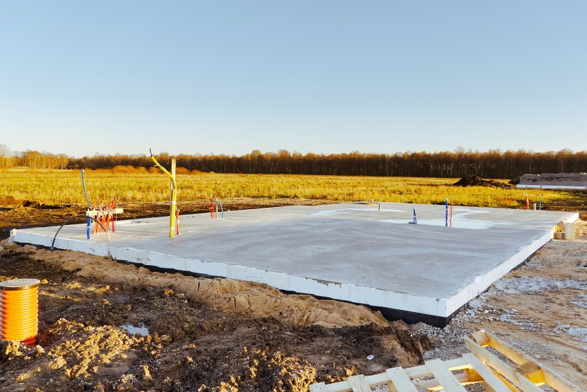 plaatvundament, plaatvundamendi hind, plaatvundamendi ehitamise hind, vundamenditööd, vundament, plaatvundamendi ehitamise maksumus, plaatvundamendi rajamine