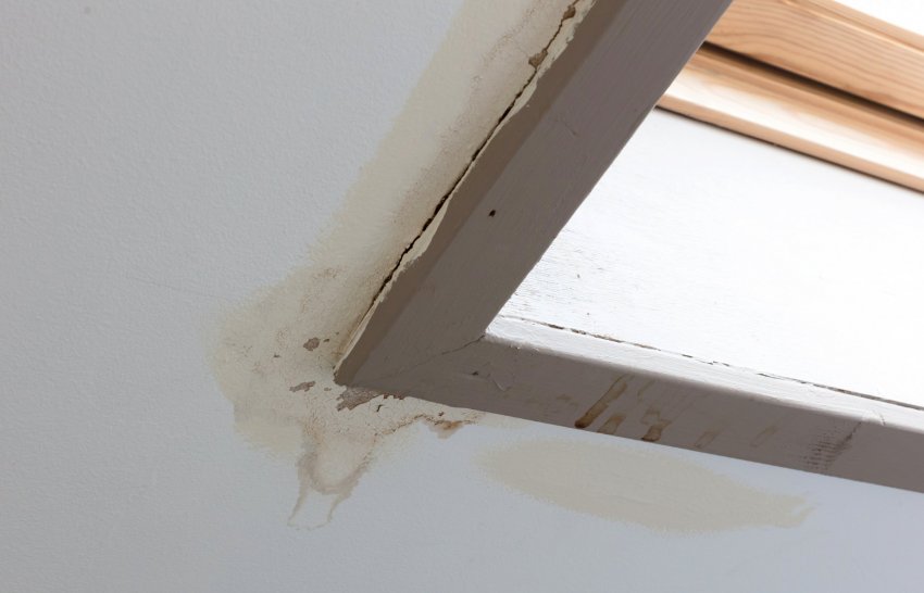 valesti paigaldatud katuseaken, vead katuseakna paigaldamisel, katuseakna paigaldamine,