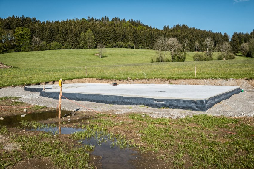 plaatvundament, soine pinnas, ehitamine, ehitamine soisele pinnasele, liigniiske pinnas