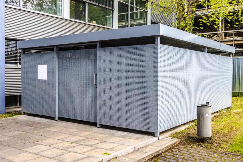 prügimaja, prügikonteinerite aedik, prügimaja ehitus, kortermaja jäätmemajandus, prügikastid