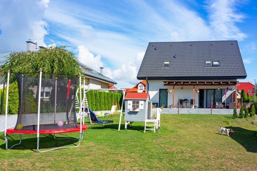 laste mängunurk, mängunurk, mängunurga ehitamine, mängunurga rajamine, aiakiik, mänguonn, aiaonn