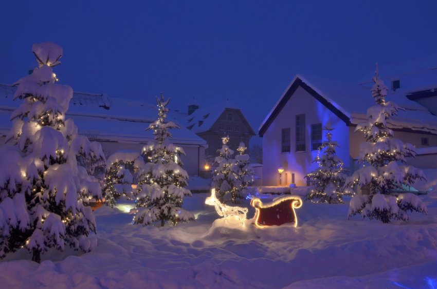 välivalgustus, aia dekoreerimine, valgusribad, õuevalgustus, välivalgustuse paigaldamine, elektritööd