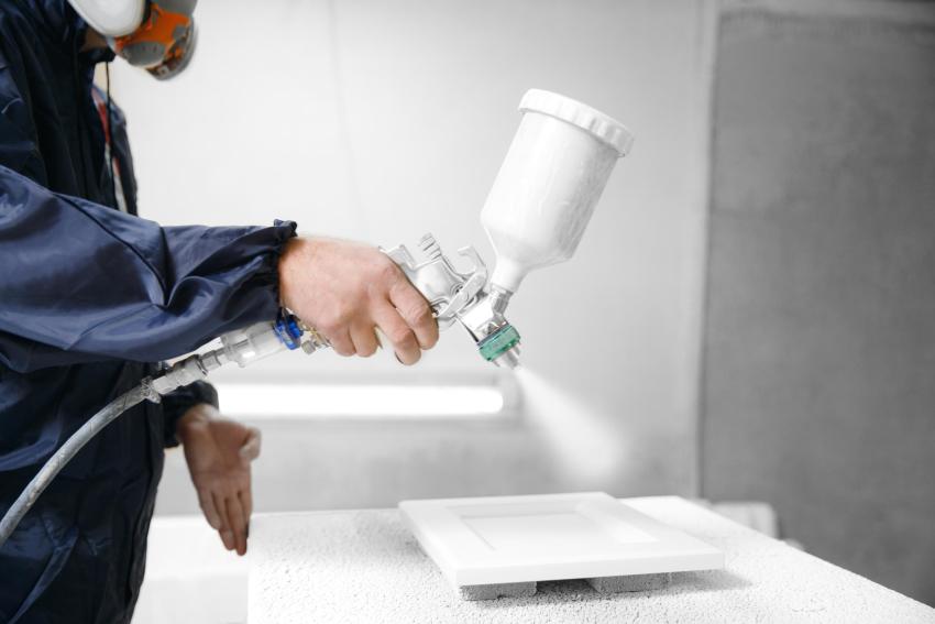 kapiuste värvimine, köögimööbli uuendamine, värvimine köögis, MDF uste värvimine, täispuidust kapiuksed, spoonkatte värvimine, köögi värskendamine, köögikappide renoveerimine, köögi välimuse muutmine, kapiuste viimistlus