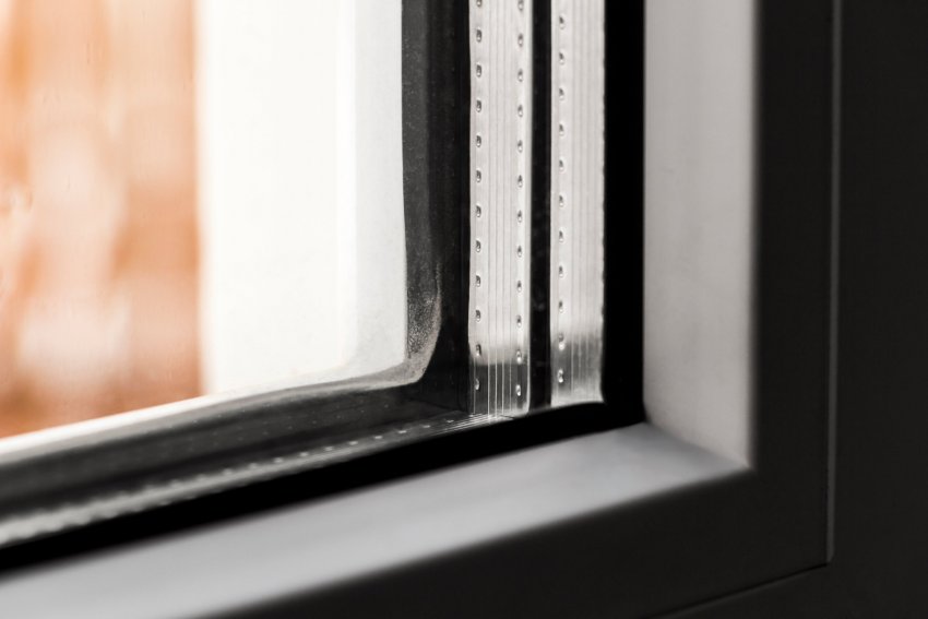 kolmekordne klaas, pakettaknad, akende paigaldus, pakettakende paigaldus, aknapaigaldaja