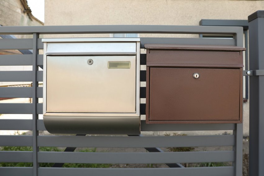 postkast, kuidas valida postkasti, postkasti kinnitamine, postkasti valik, puidust postkast, metallpostkast, metallist postkast, roostevabast terasest, integreeritud postkast