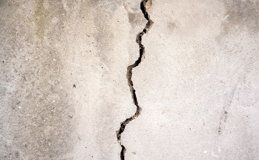 ehituspraak, ehitusvead, kuidas tuvastada ehitusvigu, ehituspraagi tunnused, niiskusprobleemid majas, ehitusvea vastutus, halb ventilatsioon kodus, ehitusgarantii probleemid