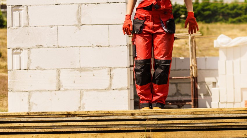 tööriided, tööriided ehitajatele, tööriiete valimine, töösaapad, tööpüksid, ehitajate tööriided